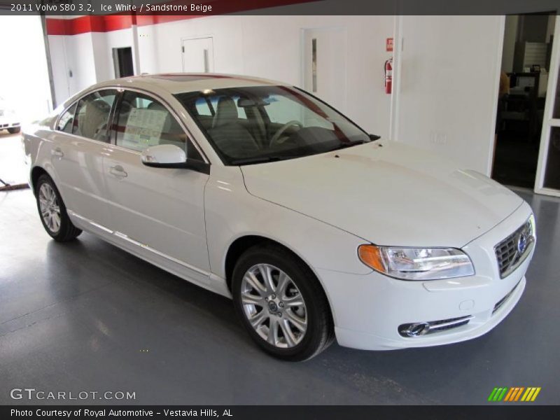 Ice White / Sandstone Beige 2011 Volvo S80 3.2