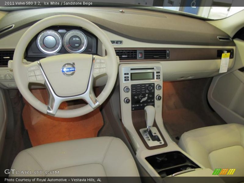 Ice White / Sandstone Beige 2011 Volvo S80 3.2