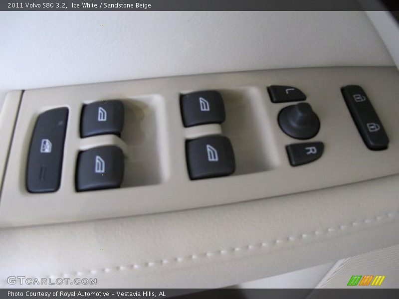 Ice White / Sandstone Beige 2011 Volvo S80 3.2
