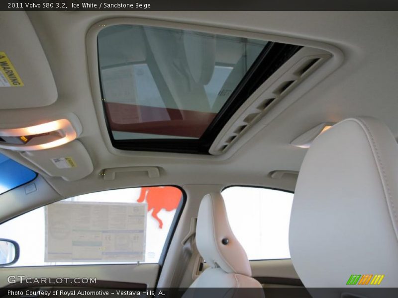 Ice White / Sandstone Beige 2011 Volvo S80 3.2
