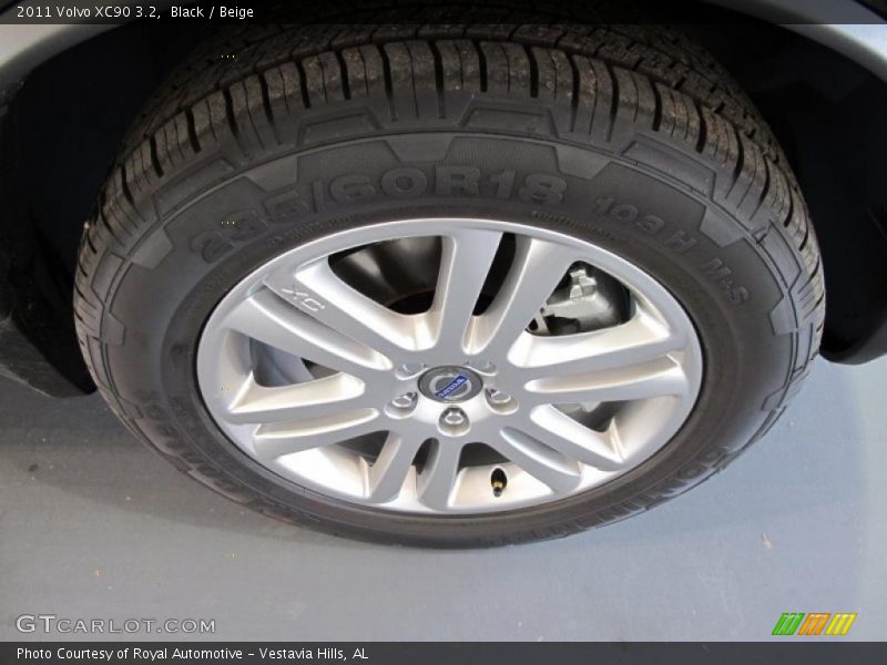 Black / Beige 2011 Volvo XC90 3.2