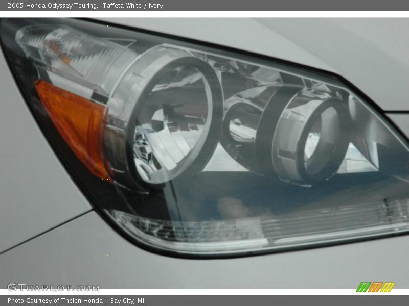 Taffeta White / Ivory 2005 Honda Odyssey Touring