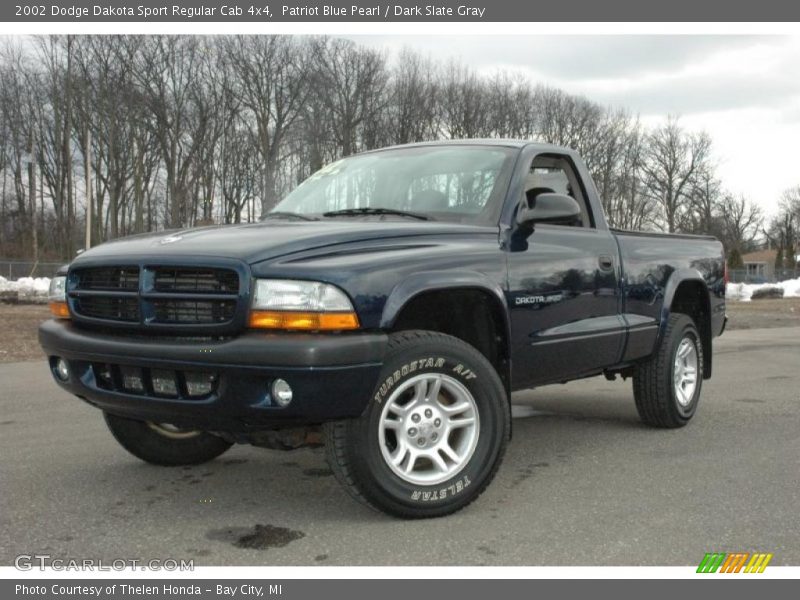 Patriot Blue Pearl / Dark Slate Gray 2002 Dodge Dakota Sport Regular Cab 4x4