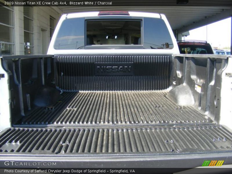 Blizzard White / Charcoal 2009 Nissan Titan XE Crew Cab 4x4