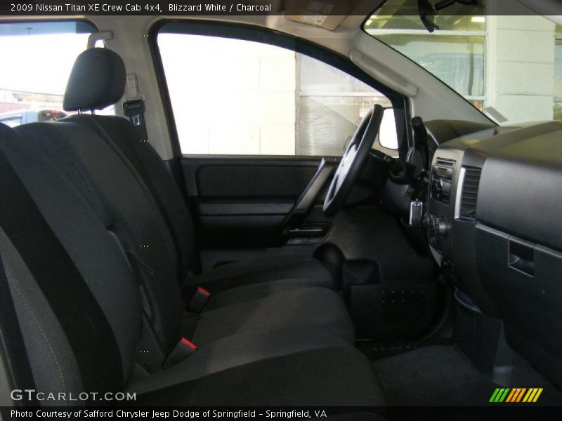Blizzard White / Charcoal 2009 Nissan Titan XE Crew Cab 4x4
