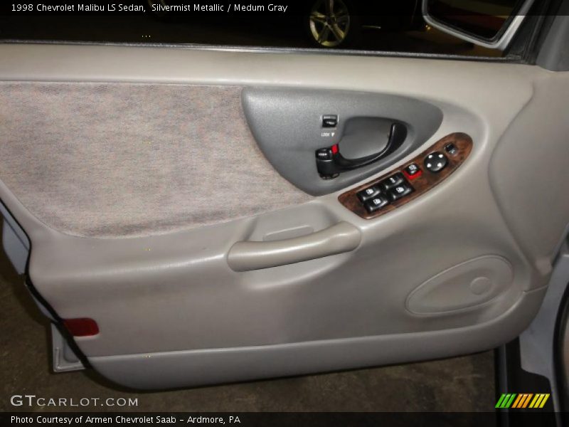 Silvermist Metallic / Medum Gray 1998 Chevrolet Malibu LS Sedan
