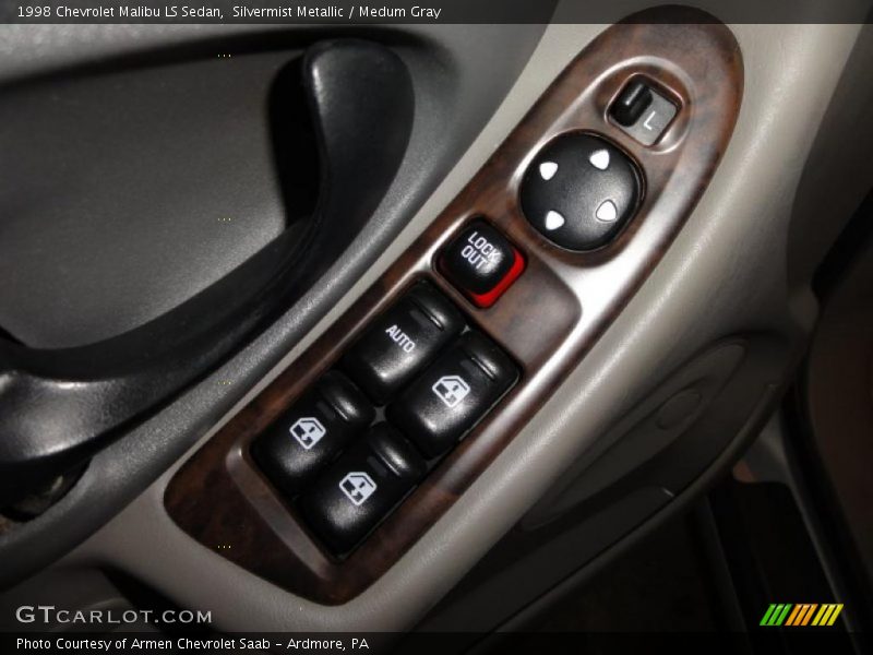 Silvermist Metallic / Medum Gray 1998 Chevrolet Malibu LS Sedan