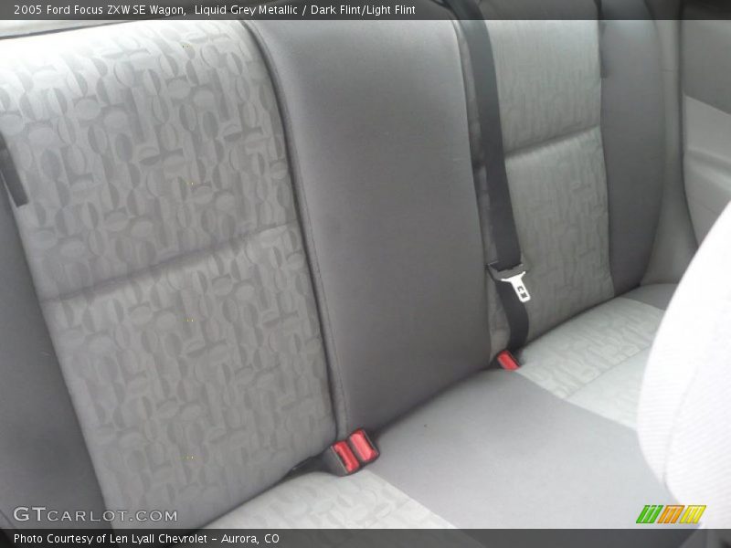 Liquid Grey Metallic / Dark Flint/Light Flint 2005 Ford Focus ZXW SE Wagon