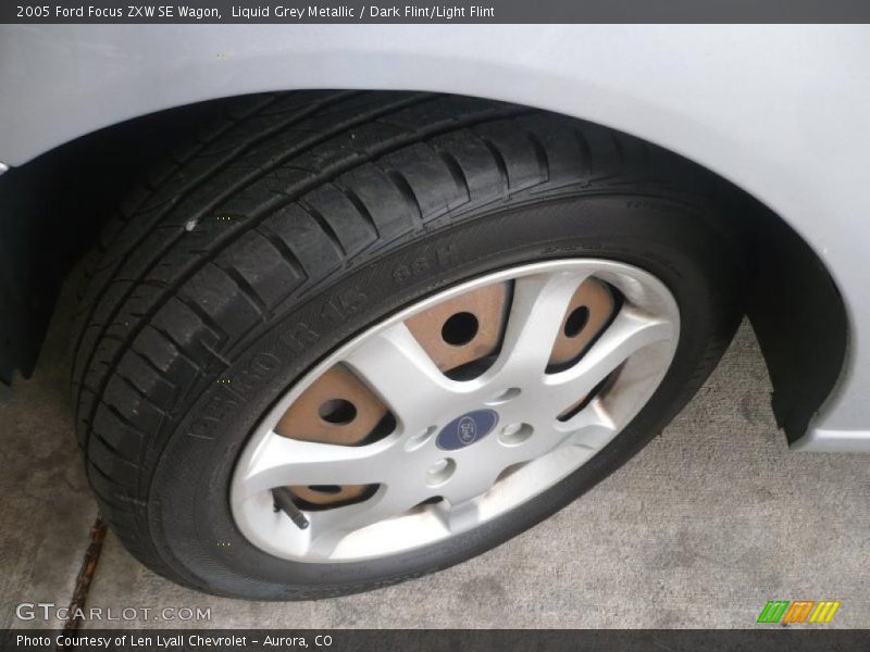 Liquid Grey Metallic / Dark Flint/Light Flint 2005 Ford Focus ZXW SE Wagon