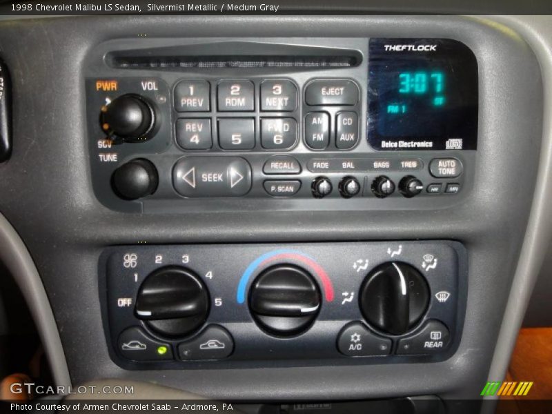 Controls of 1998 Malibu LS Sedan