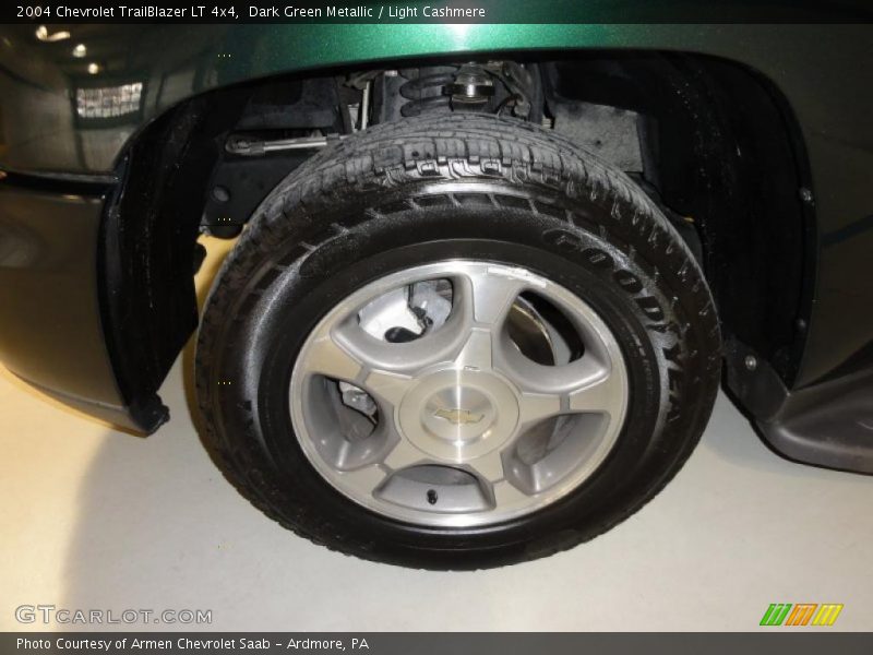 Dark Green Metallic / Light Cashmere 2004 Chevrolet TrailBlazer LT 4x4