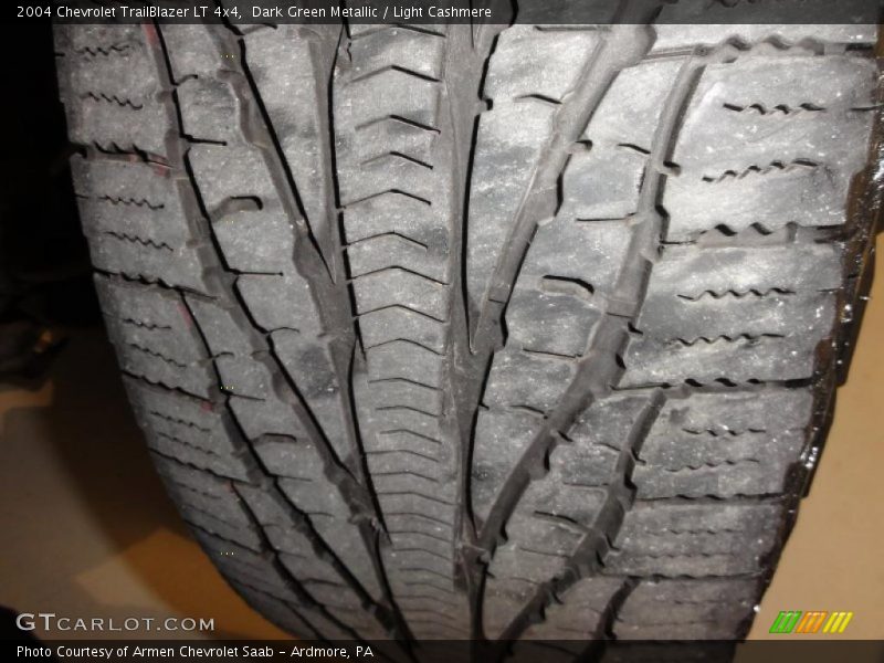 Dark Green Metallic / Light Cashmere 2004 Chevrolet TrailBlazer LT 4x4