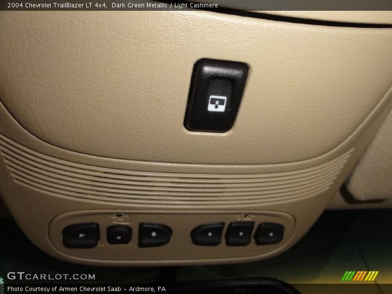 Dark Green Metallic / Light Cashmere 2004 Chevrolet TrailBlazer LT 4x4