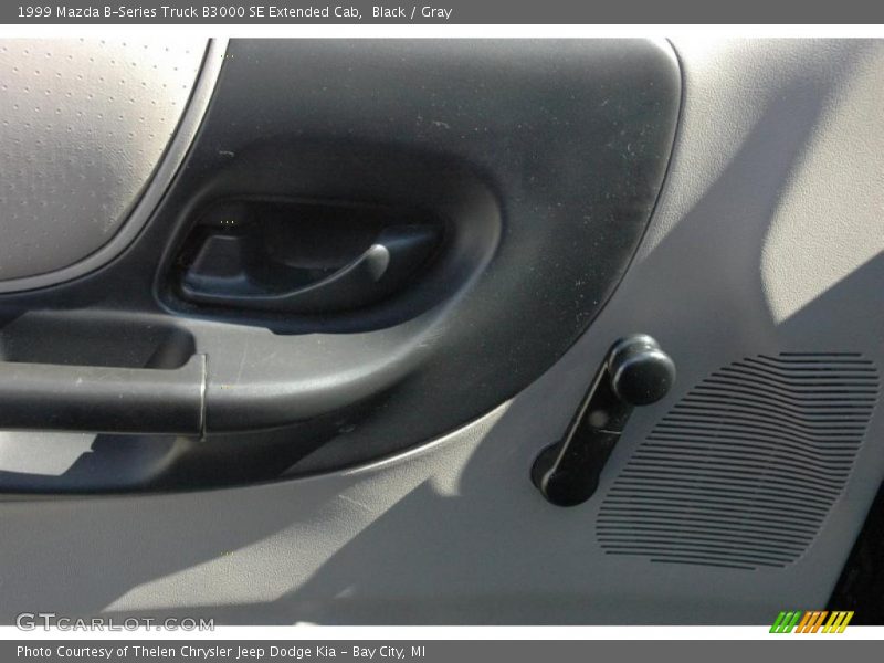 Black / Gray 1999 Mazda B-Series Truck B3000 SE Extended Cab