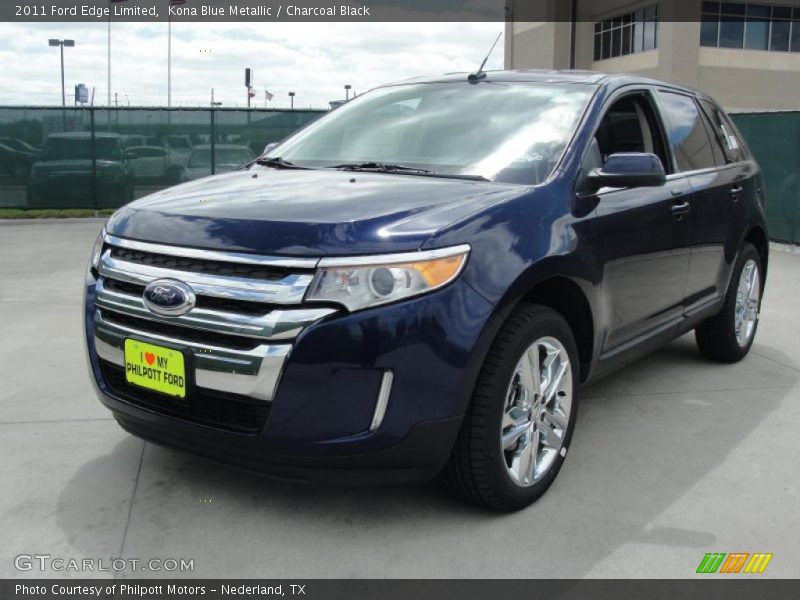 Front 3/4 View of 2011 Edge Limited