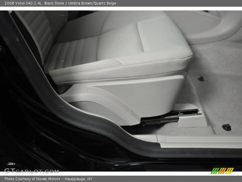 Black Stone / Umbra Brown/Quartz Beige 2008 Volvo S40 2.4i