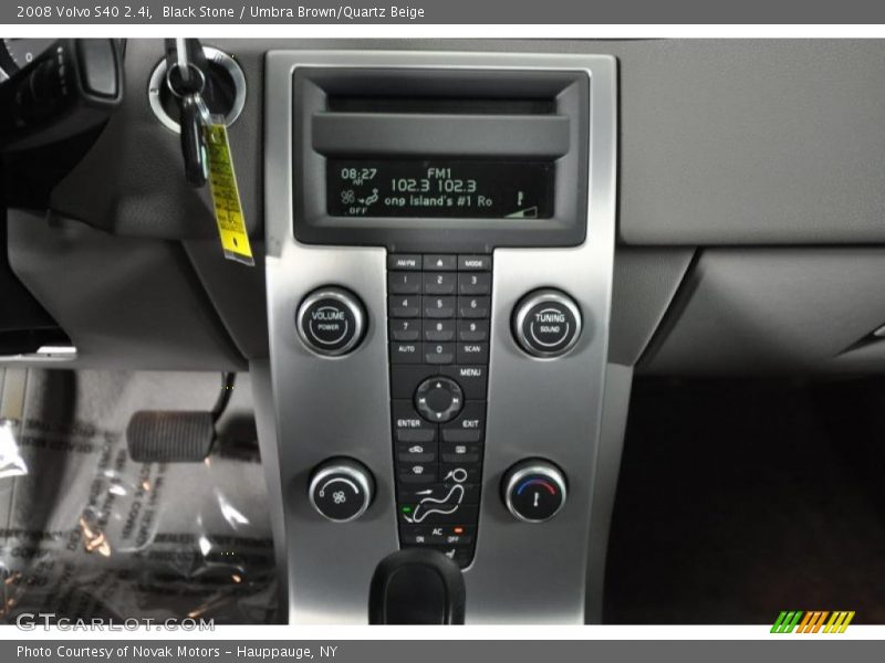Controls of 2008 S40 2.4i