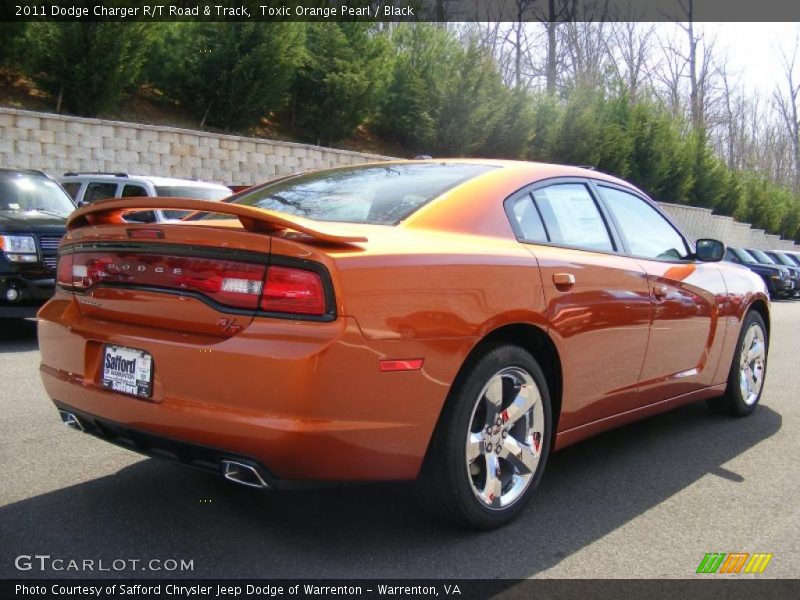  2011 Charger R/T Road & Track Toxic Orange Pearl