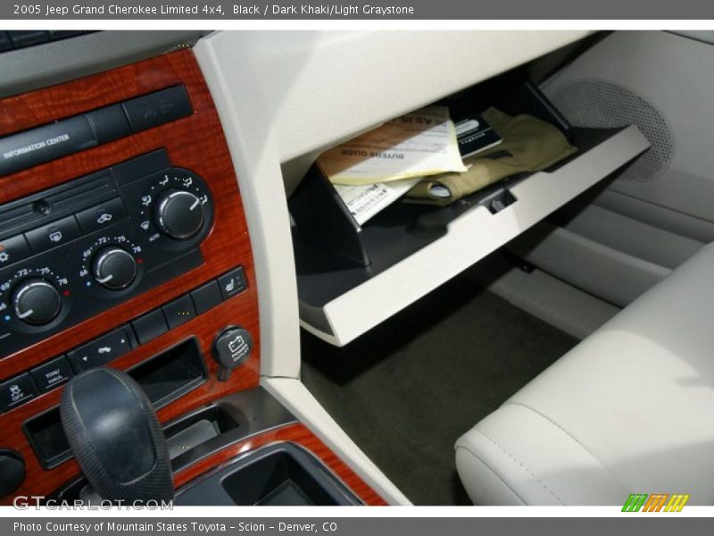 Black / Dark Khaki/Light Graystone 2005 Jeep Grand Cherokee Limited 4x4
