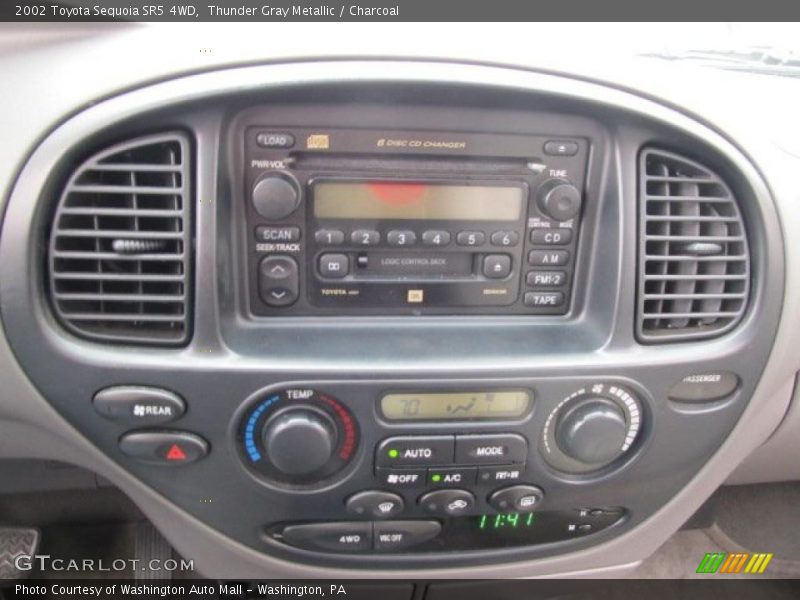Controls of 2002 Sequoia SR5 4WD