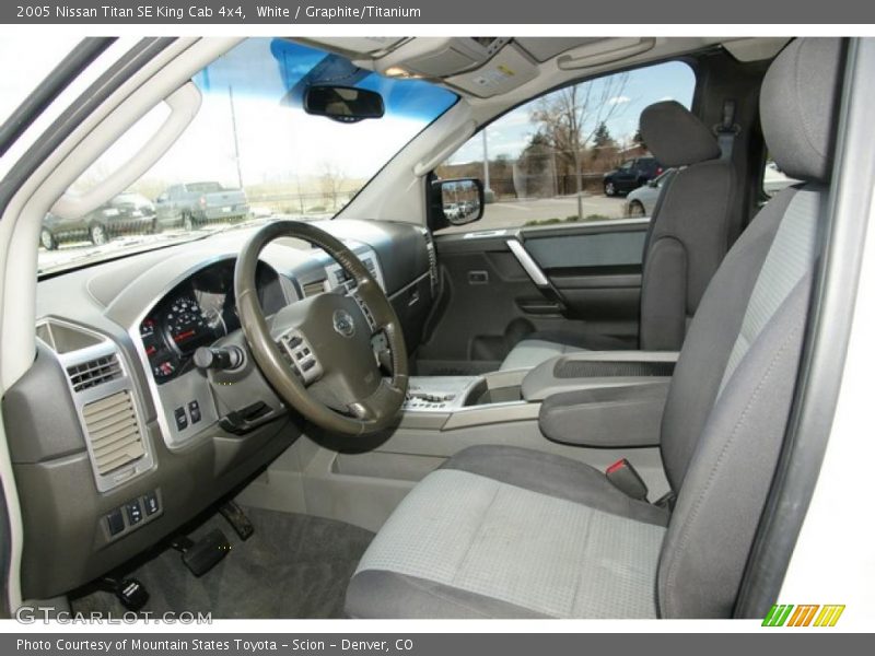  2005 Titan SE King Cab 4x4 Graphite/Titanium Interior
