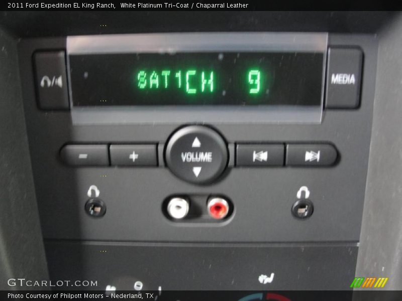 White Platinum Tri-Coat / Chaparral Leather 2011 Ford Expedition EL King Ranch