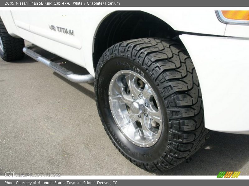 White / Graphite/Titanium 2005 Nissan Titan SE King Cab 4x4