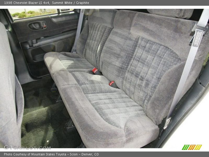 Summit White / Graphite 1998 Chevrolet Blazer LS 4x4