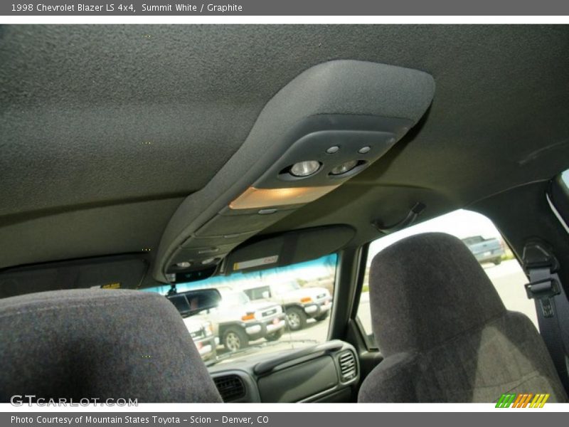 Summit White / Graphite 1998 Chevrolet Blazer LS 4x4