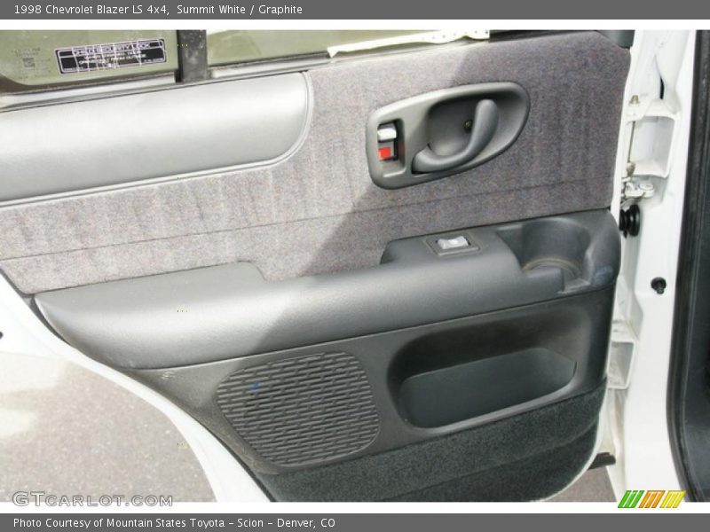 Summit White / Graphite 1998 Chevrolet Blazer LS 4x4