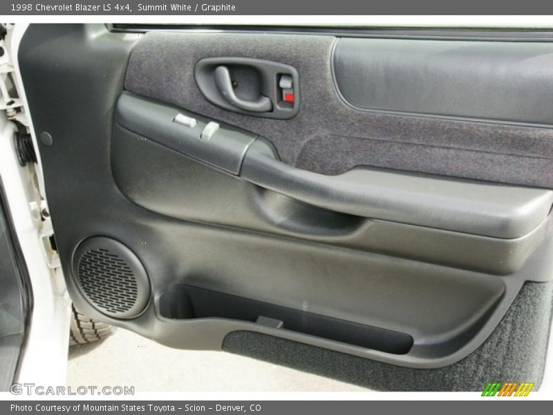 Summit White / Graphite 1998 Chevrolet Blazer LS 4x4