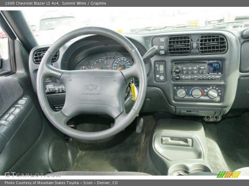 Summit White / Graphite 1998 Chevrolet Blazer LS 4x4