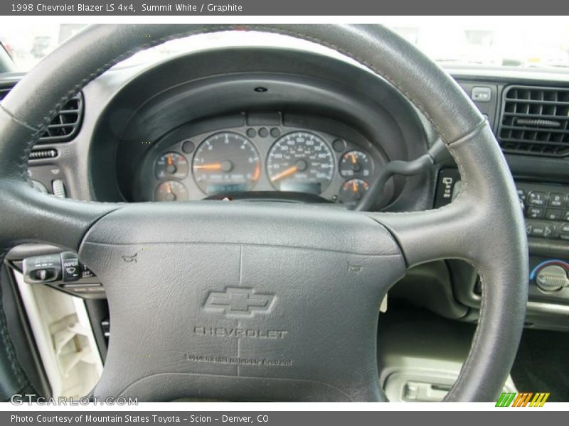 Summit White / Graphite 1998 Chevrolet Blazer LS 4x4