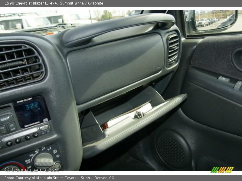 Summit White / Graphite 1998 Chevrolet Blazer LS 4x4