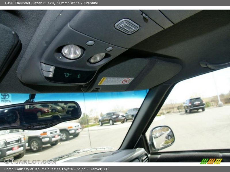 Summit White / Graphite 1998 Chevrolet Blazer LS 4x4