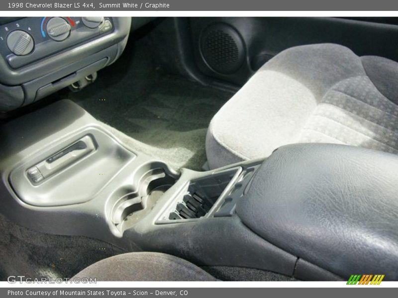 Summit White / Graphite 1998 Chevrolet Blazer LS 4x4