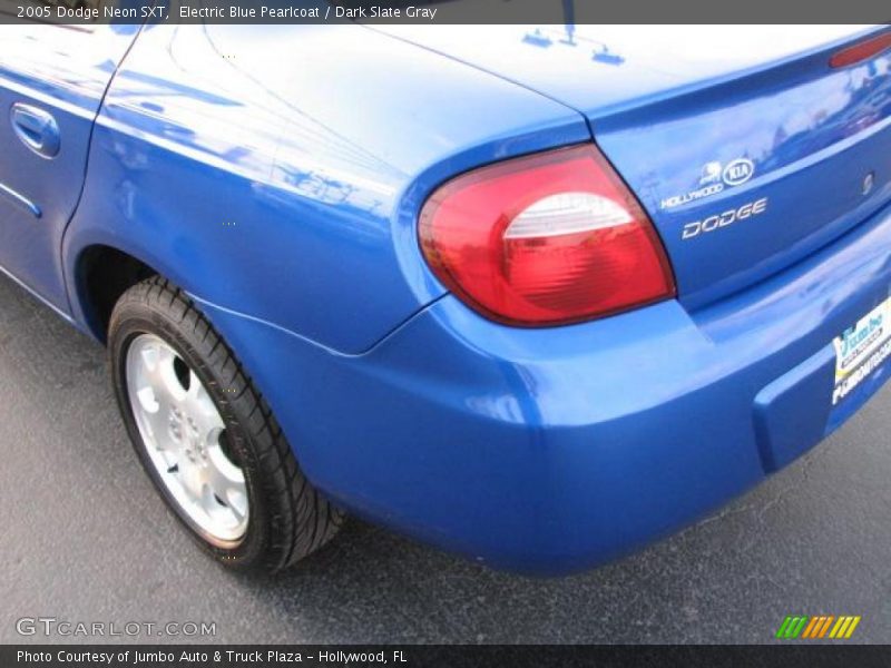 Electric Blue Pearlcoat / Dark Slate Gray 2005 Dodge Neon SXT