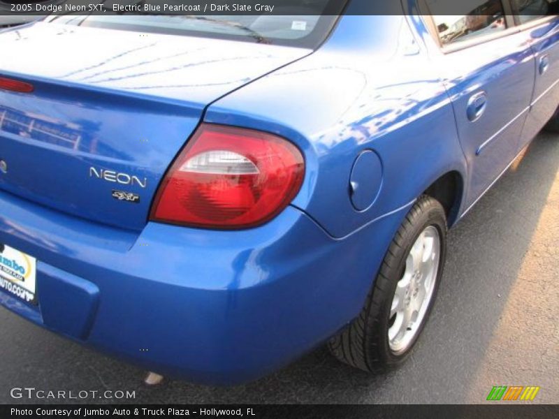 Electric Blue Pearlcoat / Dark Slate Gray 2005 Dodge Neon SXT