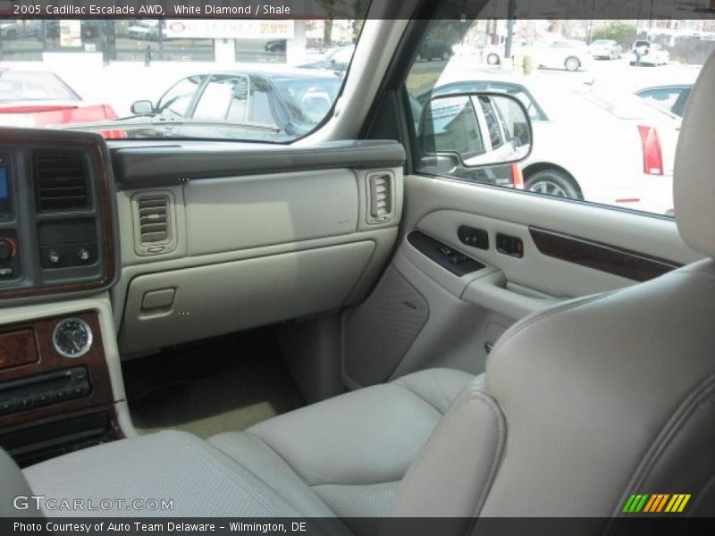 White Diamond / Shale 2005 Cadillac Escalade AWD