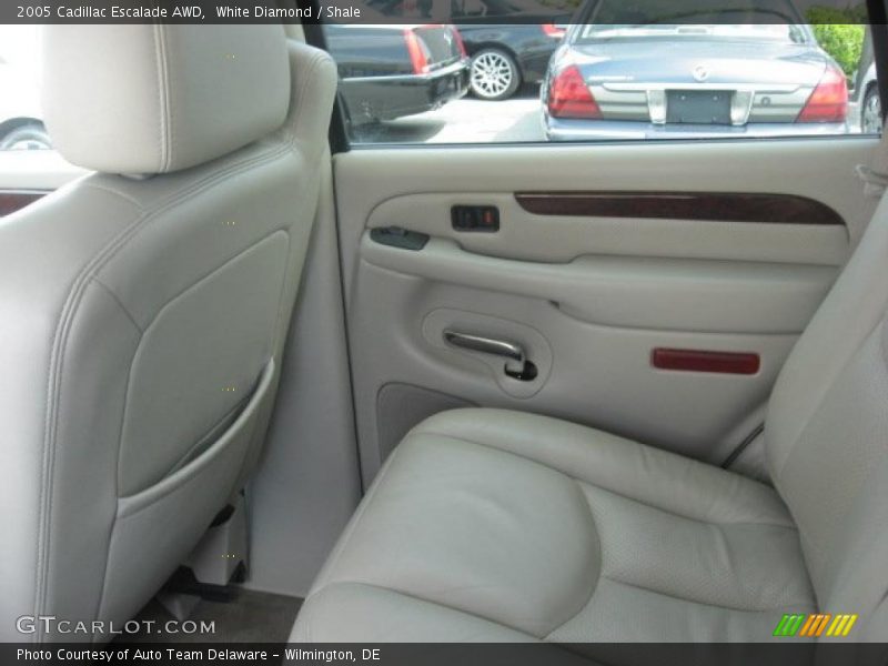 White Diamond / Shale 2005 Cadillac Escalade AWD