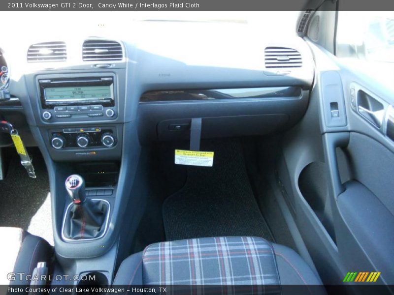 Candy White / Interlagos Plaid Cloth 2011 Volkswagen GTI 2 Door