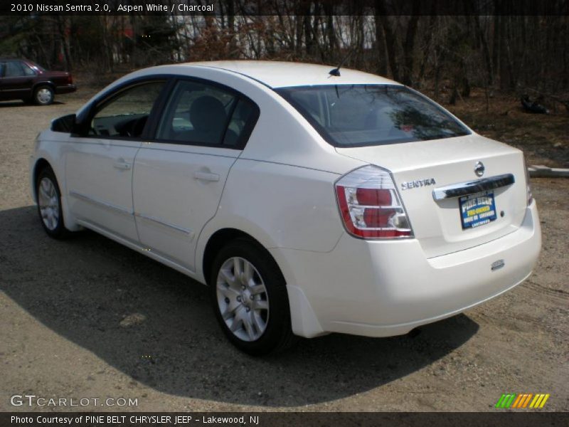 Aspen White / Charcoal 2010 Nissan Sentra 2.0