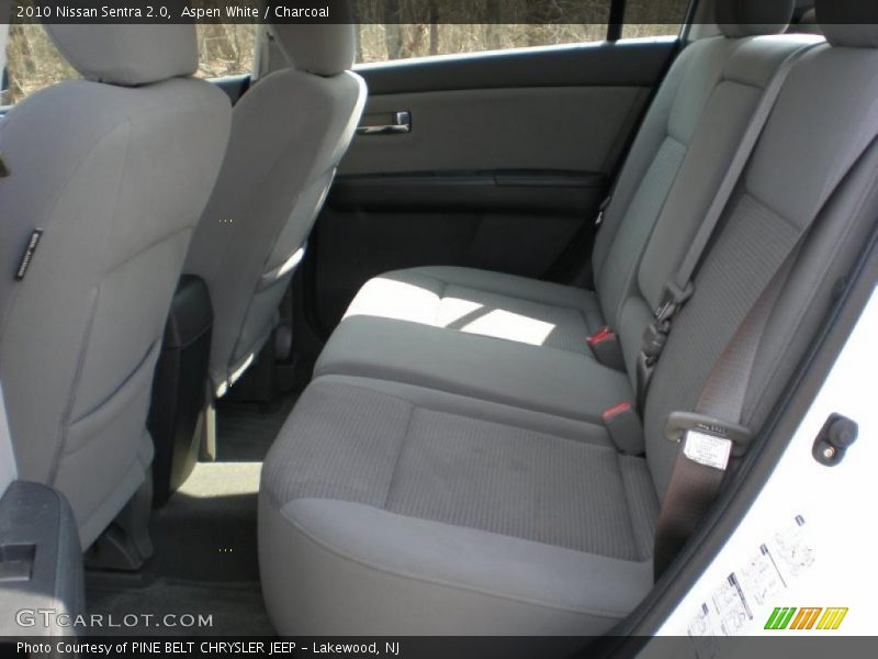 Aspen White / Charcoal 2010 Nissan Sentra 2.0