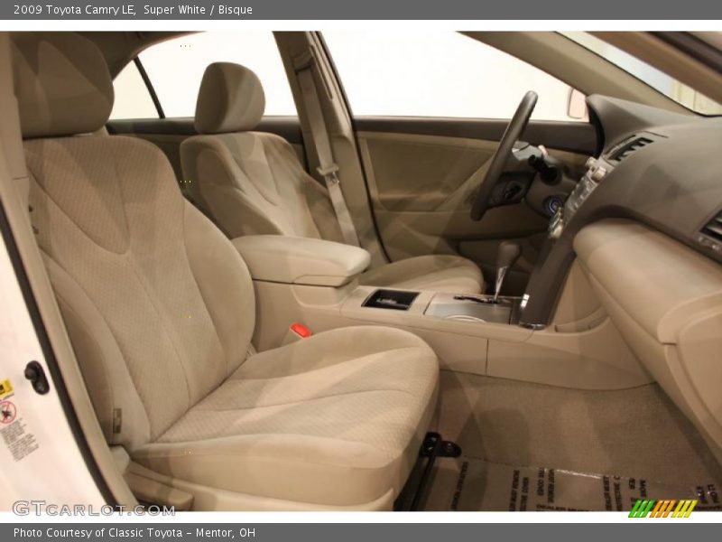 Super White / Bisque 2009 Toyota Camry LE
