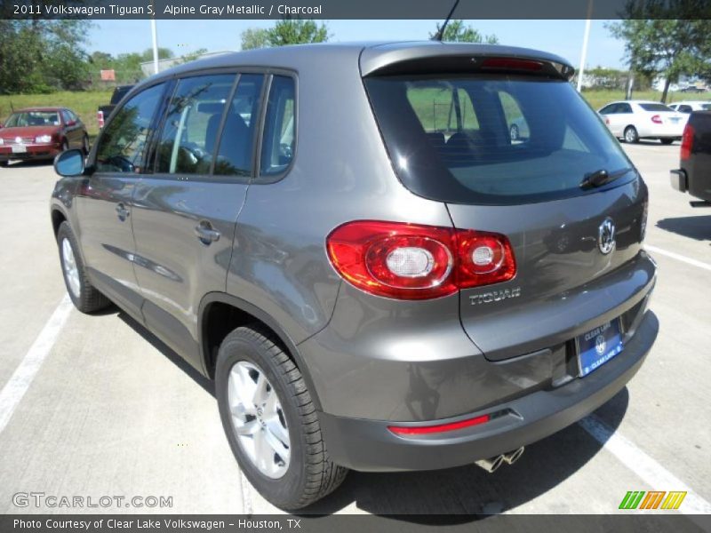Alpine Gray Metallic / Charcoal 2011 Volkswagen Tiguan S
