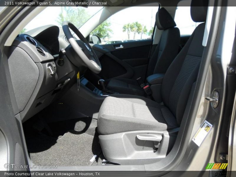 Alpine Gray Metallic / Charcoal 2011 Volkswagen Tiguan S