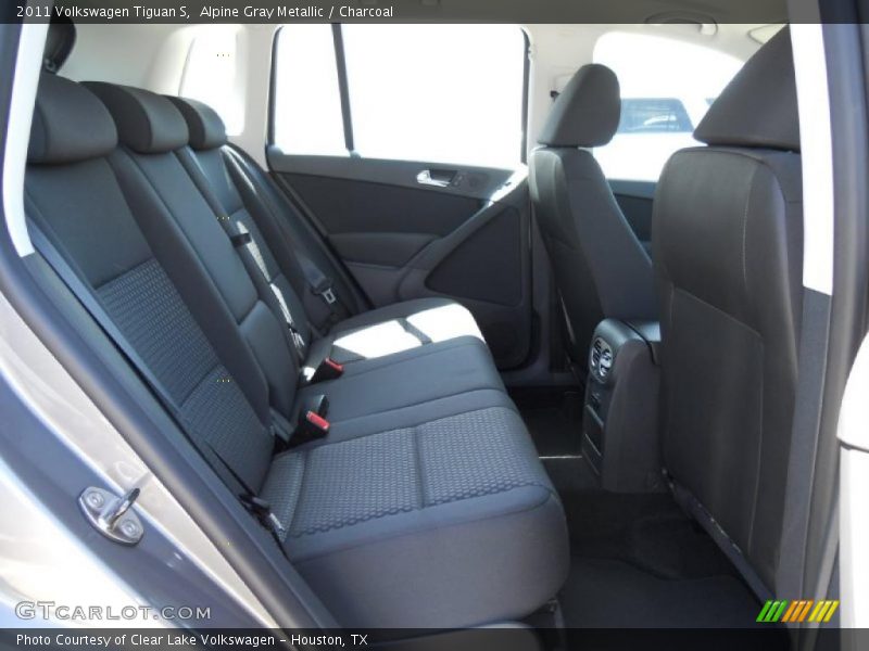 Alpine Gray Metallic / Charcoal 2011 Volkswagen Tiguan S