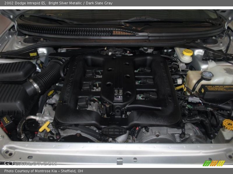 Bright Silver Metallic / Dark Slate Gray 2002 Dodge Intrepid ES
