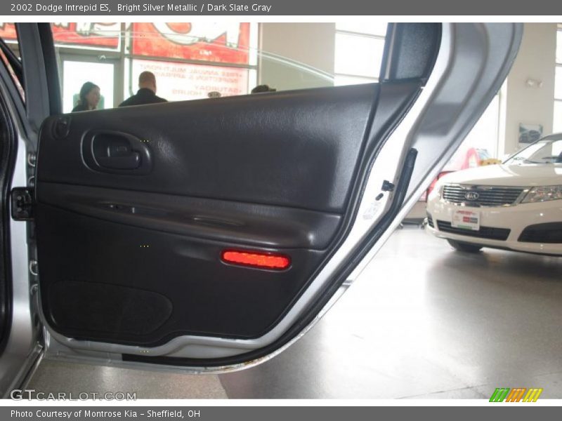 Bright Silver Metallic / Dark Slate Gray 2002 Dodge Intrepid ES