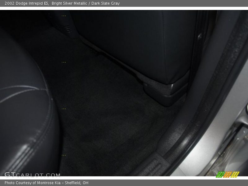 Bright Silver Metallic / Dark Slate Gray 2002 Dodge Intrepid ES